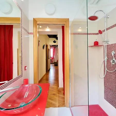 Apartment The Red